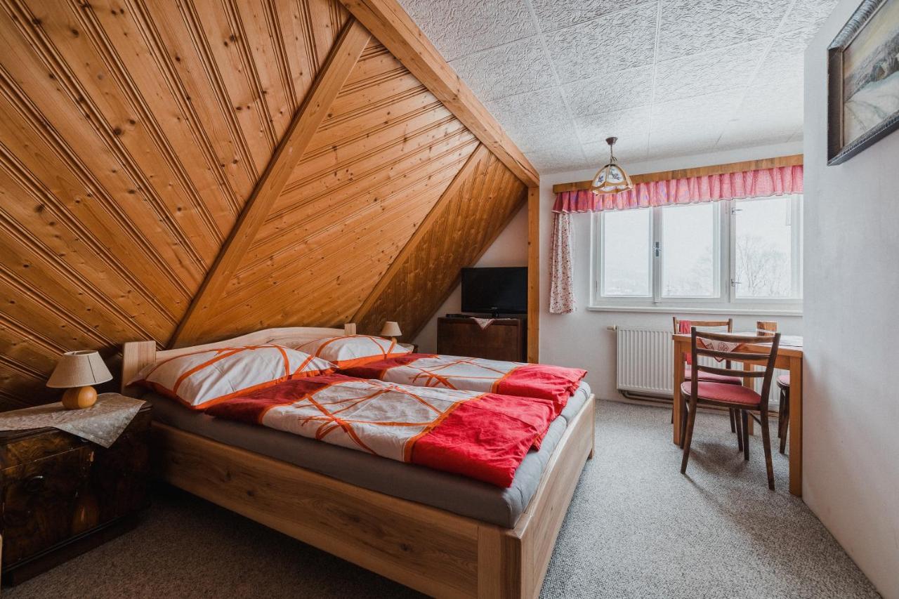 Apartman Karel A Martina 捷克布杰约维采 外观 照片